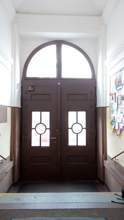 Renovace dveří Praha
