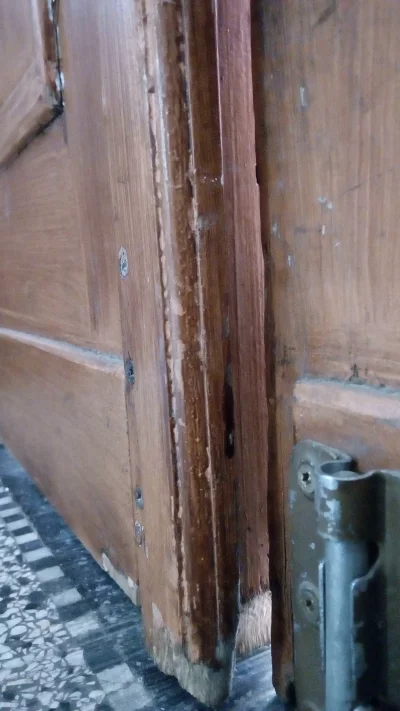 Repase historických dveří Praha