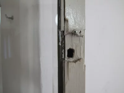 Kredenc renovace